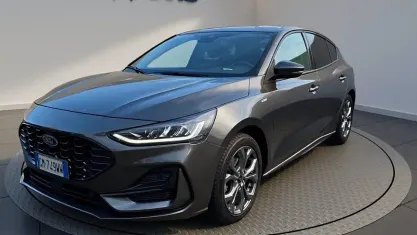 Occasion Ford Focus ST-Line 125 ch (91 kW) 2023 Gris Berline