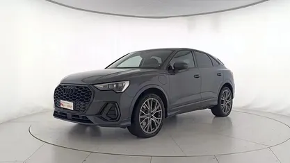 Grigio atomico metallizzato Usata 2021 Audi Q3 Sportback Comfort SUV | 32.900 € (Ottimo prezzo)