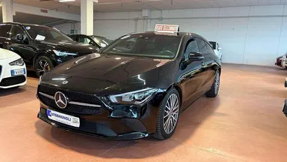 Nero Usata 2020 Mercedes CLA180 Shooting Brake Station wagon | 25.900 € (Ottimo prezzo)