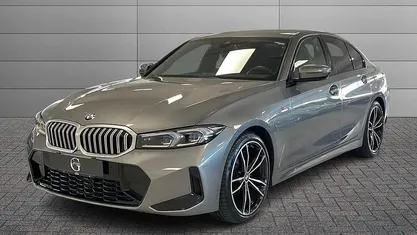 Usata BMW 320e M Sport 190 CV (139 kW) 2024 Grigio Berlina
