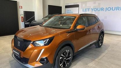 Usata Peugeot 2008 Allure 131 CV (96 kW) 2021 Arancione SUV
