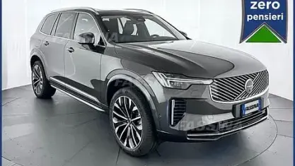 Nuova Volvo XC90 Plus 250 CV (183 kW) 2026 Grigio SUV