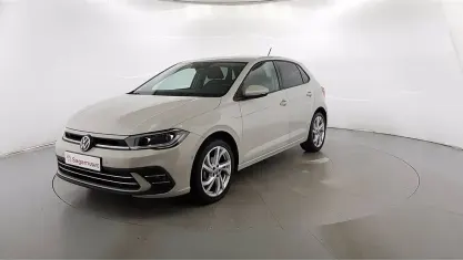Usata VW Polo Style 95 CV (69 kW) 2023 Argento riflesso Utilitaria