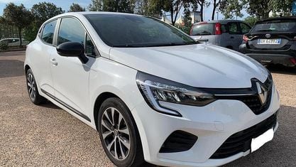 Usado Renault Clio V Equilibre 91 CV (66 kW) 2023 Blanco Berlina
