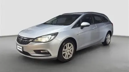 Usata Opel Astra Innovation 110 CV (80 kW) 2017 Grigio chiaro Station wagon