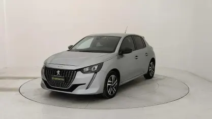 Begagnad Peugeot 208 Allure 101 HK (74 kW) 2022 Silver Halvkombi