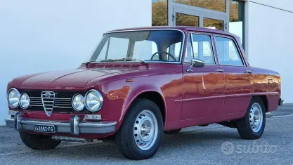 Usata Alfa Romeo Giulia Super 88 CV (64 kW) 1970 Utilitaria