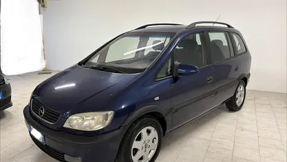 Usata Opel Zafira Elegance 101 CV (74 kW) 2001 Monovolume