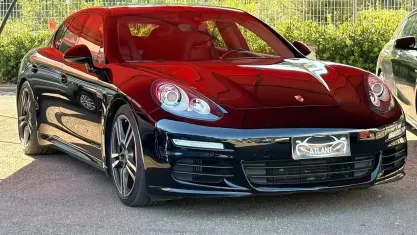 Usata Porsche Panamera 300 CV (220 kW) 2014 Nero Utilitaria