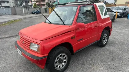 Usata Suzuki Vitara 80 CV (58 kW) 1993 Rosso Cabrio