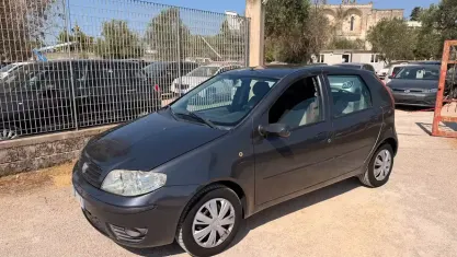 Usata Fiat Punto 69 CV (50 kW) 2005 Nero Utilitaria