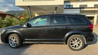 Usata Fiat Freemont Urban 170 CV (125 kW) 2011 Nero SUV