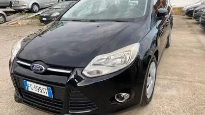 Usata Ford Focus 116 CV (85 kW) 2012 Nero Station wagon