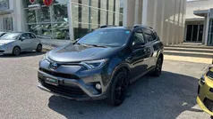 Grigio Usata 2018 Toyota RAV4 Hybrid SUV | 17.900 € (Buon prezzo)