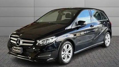 Nero Usata 2018 Mercedes B200 Business Monovolume | 16.700 € (Buon prezzo)