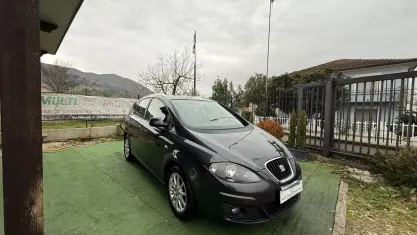 Usata Seat Altea XL Style 105 CV (77 kW) 2011 Grigio Monovolume