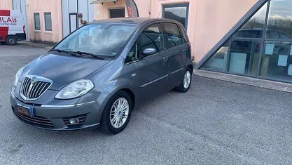 Usata Lancia Musa 90 CV (66 kW) 2009 Monovolume