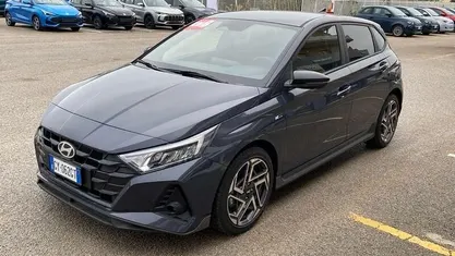 Neu Hyundai i20 N Line 100 PS (73 kW) 2025 Grau Kleinwagen