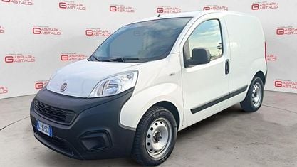 Käytetty Fiat Fiorino 80 HP (58 kW) 2022 Valkoinen Tila-auto