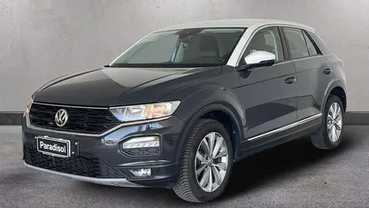 Usata VW T-Roc Advance 150 CV (110 kW) 2018 Nero SUV