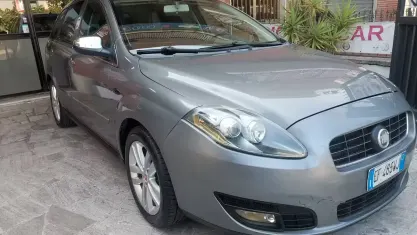 Usata Fiat Croma Emotion 150 CV (110 kW) 2010 Grigio Berlina