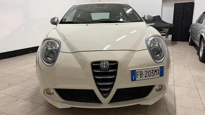 Usata Alfa Romeo MiTo 78 CV (57 kW) 2015 Beige Utilitaria
