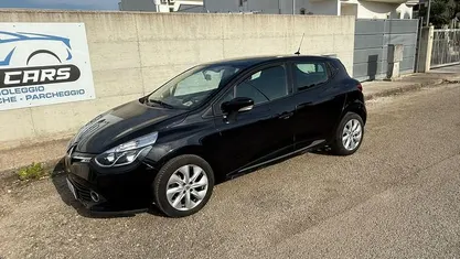 Usata 2013 Renault Clio IV Tre volumi | 5200 € (Buon prezzo)