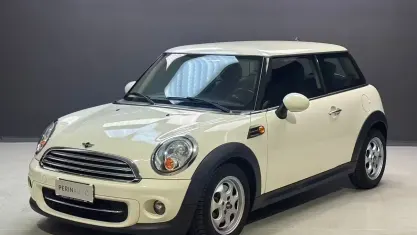 Usata Mini Cooper D 111 CV (81 kW) 2013 Bianco Utilitaria