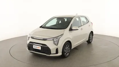 Usata Kia Picanto Urban 63 CV (46 kW) 2024 Beige Utilitaria