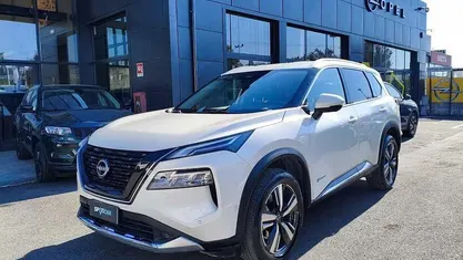 Usata Nissan X-Trail Tekna 158 CV (116 kW) 2024 Bianco perla brillante SUV