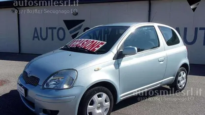 Grigio Usata 2005 Toyota Yaris Sol Due volumi | 1890 € (Buon prezzo)