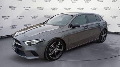 Begagnad Mercedes A180 Edition 116 HK (85 kW) 2022 Grå Halvkombi