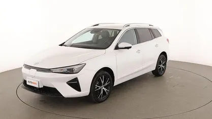 Usata MG MG5 EV Luxury 114 kW (156 CV) 2023 Bianco Station wagon