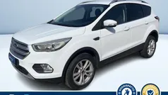 Bianco pastello Usata 2019 Ford Kuga S SUV | 16.900 € (Buon prezzo)