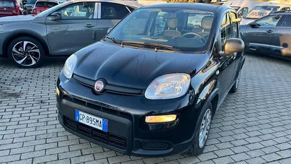 Nero Usata 2023 Fiat Panda S Due volumi | 11.990 € (Buon prezzo)