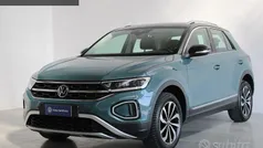 Blu/azzurro Usata 2022 VW T-Roc Style SUV | 24.500 € (Buon prezzo)