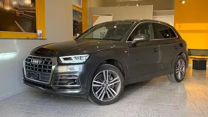 Usata Audi Q5 S-line plus 190 CV (139 kW) 2018 Grigio SUV