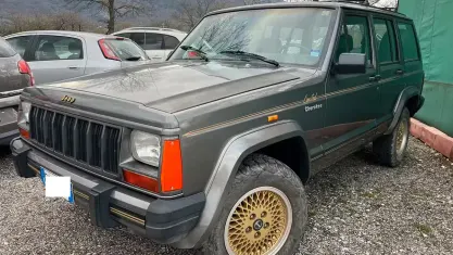 Usata Jeep Cherokee Limited 80 CV (58 kW) 1991 Grigio SUV