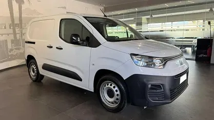 Usata 2023 Fiat Doblò Monovolume | 18.800 € (Buon prezzo)