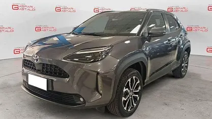 Usata Toyota Yaris Cross Trend 116 CV (85 kW) 2025 Grigio SUV