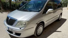 Grigio chiaro met. Usata 2005 Lancia Phedra Monovolume | 3800 € (Buon prezzo)