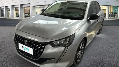 Usata Peugeot 208 Allure 101 CV (74 kW) 2023 Grigio Utilitaria