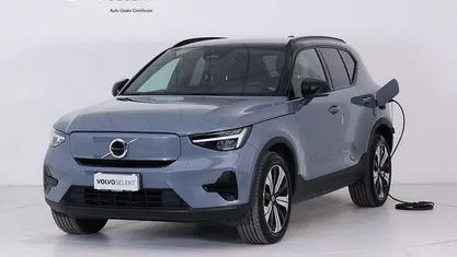 Grigio Usata 2022 Volvo XC40 Core SUV | 26.500 € (Ottimo prezzo)