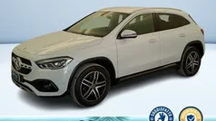 Bianco metallizzato Usata 2021 Mercedes GLA220 SUV | 34.700 € (Super prezzo)