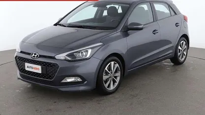 Grigio Usata 2017 Hyundai i20 Comfort Due volumi | 9199 € (Buon prezzo)