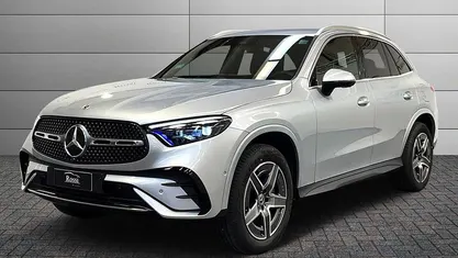 Nuova Mercedes GLC300e 197 CV (144 kW) 2026 Nero