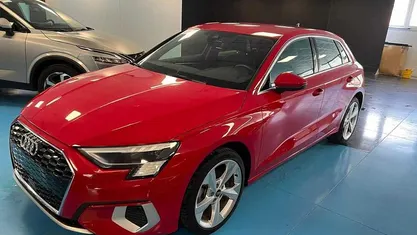 Usata Audi A3 e-tron Advanced 150 CV (110 kW) 2023 Rosso pastello Utilitaria