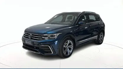 Usata VW Tiguan R-line 150 CV (110 kW) 2021 Blu / pastello SUV