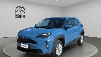 Usata Toyota Yaris Hybrid Active 116 CV (85 kW) 2022 Azzurro SUV