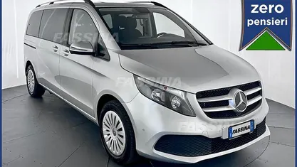 Usata Mercedes V220 Executive 163 CV (119 kW) 2022 Argento Monovolume